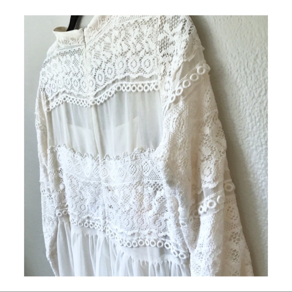 ❌SOLD❌ASOS Ivory or “Cream” Lace Insert Dress - Picture 7 of 9